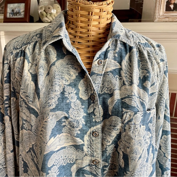 Anthropologie Pilcro Blue and White Button Down Shirt - Picture 5 of 11